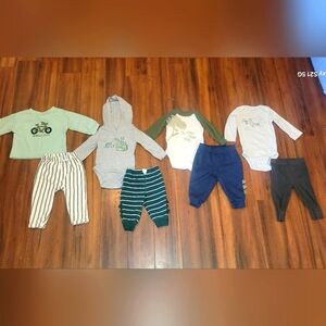 4 Baby Boy's Outfits Clothing Lot with Green and Blue Accents/Dinosaurs/planes
